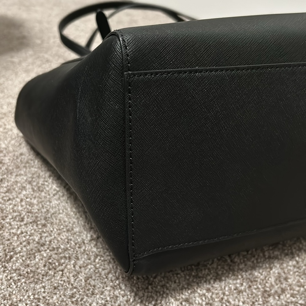 TORY BURCH York Leather Buckle Tote *black* - Picture 15 of 17